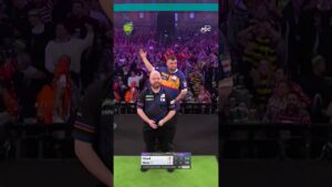 The 143 that NEARLY went! 😳 | 2025/26 Paddy Power World Darts Championship