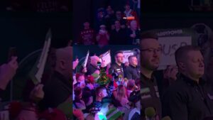 Adam Hunt brings the 6-7 meme to Ally Pally! 🙌 #shorts #darts