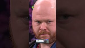 HOOD WHITEWASHES ROCK! 😳 | 2025/26 Paddy Power World Darts Championship