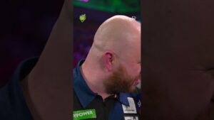 'WHO WANTS A CHINESE?!' 🤣🥡