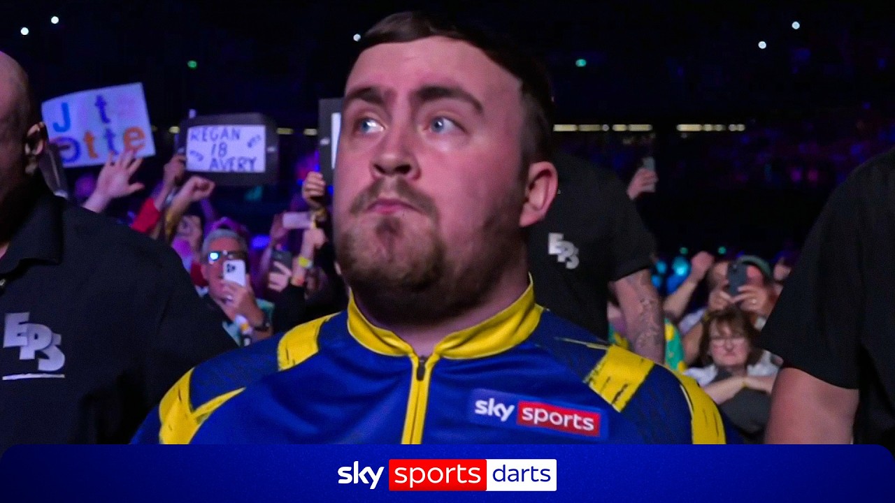 Luke Littler walks out a sea of BOOS in Rotterdam Premier League Night 👀